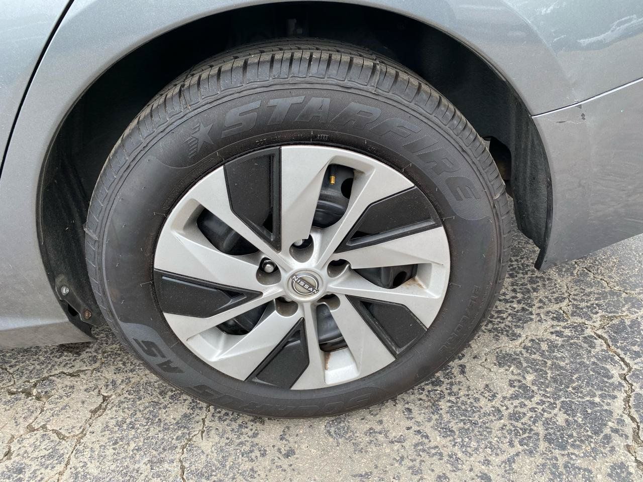 Used 2023 Nissan Altima 2.5 S FWD image 24