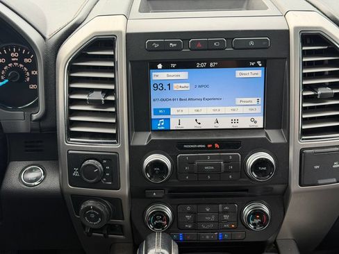 Used 2018 Ford F150 Platinum w/ Equipment Group 701A Luxury AWD/4WD image 11