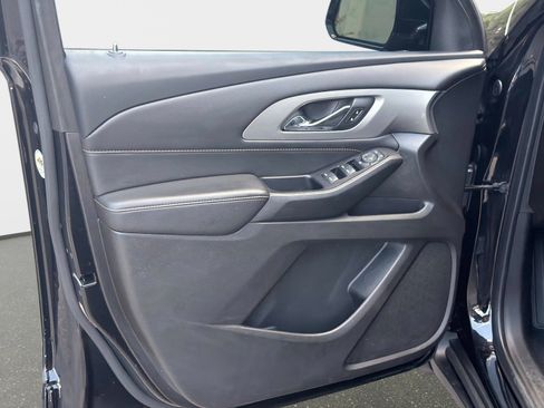 Used 2020 Chevrolet Traverse LS AWD/4WD image 17