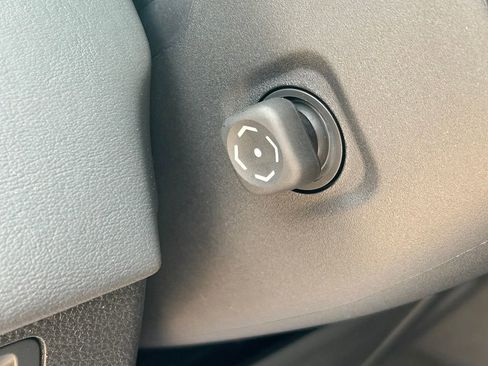New 2026 Toyota Tundra Platinum AWD/4WD image 32