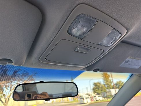 Used 2005 Toyota Camry LE FWD image 44