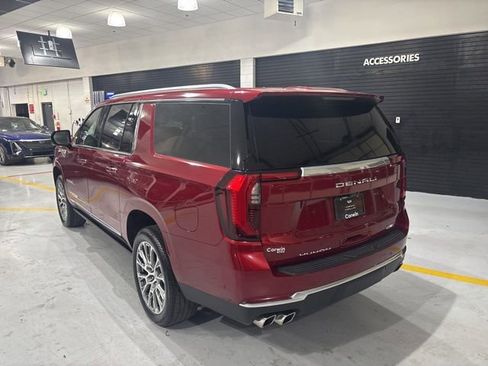 Used 2025 GMC Yukon XL Denali w/ Denali Reserve Package AWD/4WD image 6
