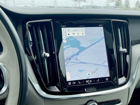 Certified 2024 Volvo S60 B5 Plus image 20