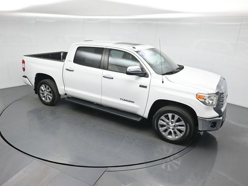 Used 2015 Toyota Tundra Limited w/ Limited Premium Package image 39