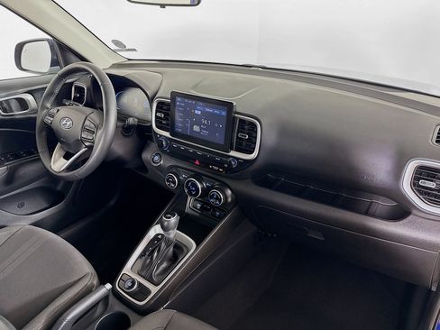 Used 2024 Hyundai Venue SEL FWD image 35