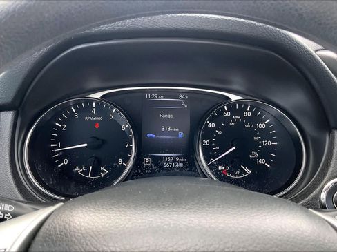 Used 2016 Nissan Rogue SV w/ SV Premium Package FWD image 26