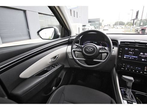 Certified 2024 Hyundai Tucson SEL FWD image 10