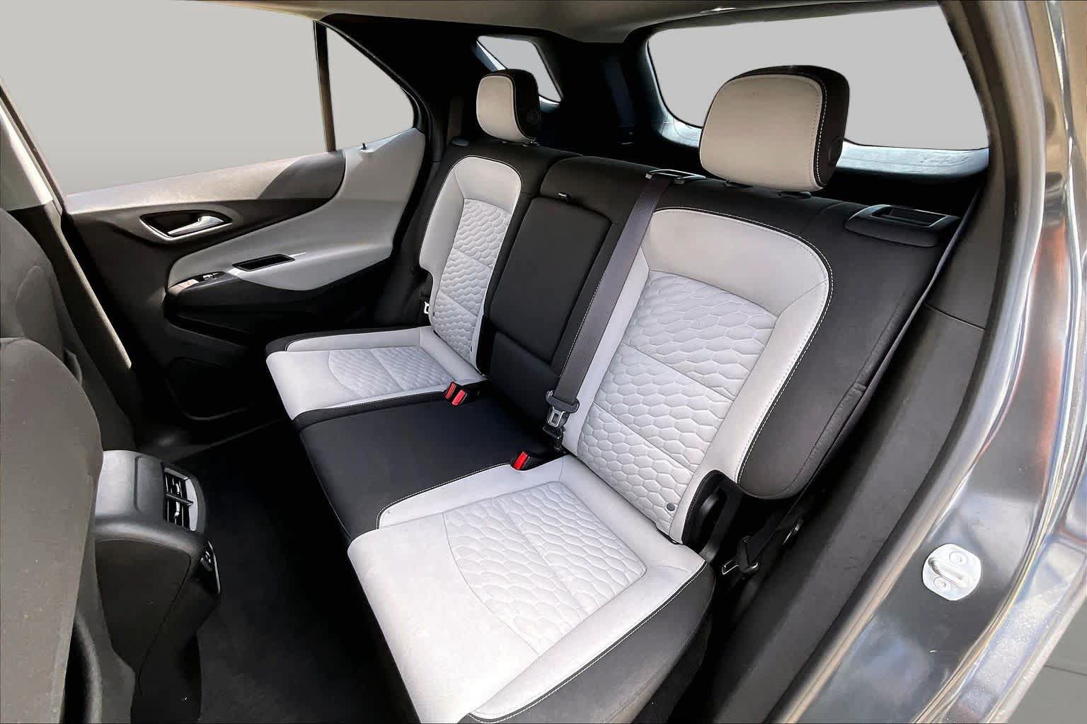 Used 2020 Chevrolet Equinox LS FWD image 18