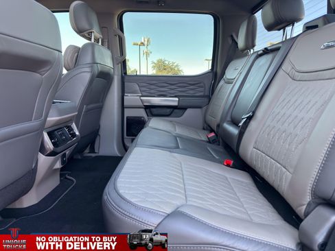 Used 2025 Ford F350 Platinum w/ Platinum Plus Package image 24