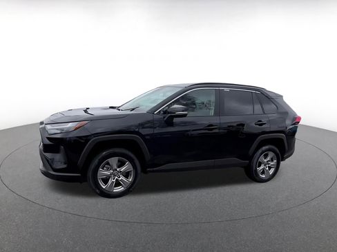 Used 2025 Toyota RAV4 XLE image 8