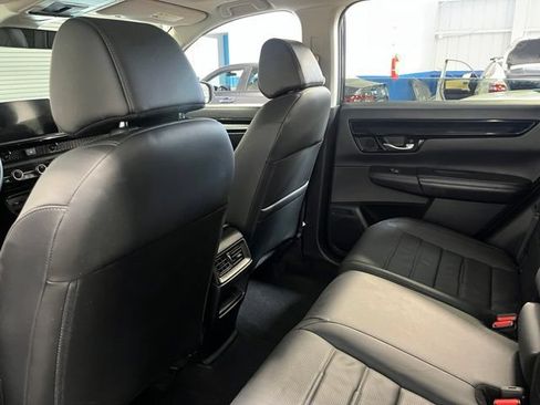 Used 2023 Honda CR-V EX-L image 17