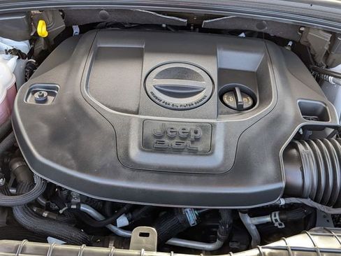 Certified 2023 Jeep Grand Cherokee Overland image 33