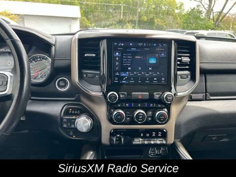 Used 2022 RAM 1500 Laramie AWD/4WD image 23