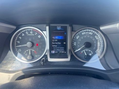 Used 2023 Toyota Tacoma SR5 AWD/4WD image 14
