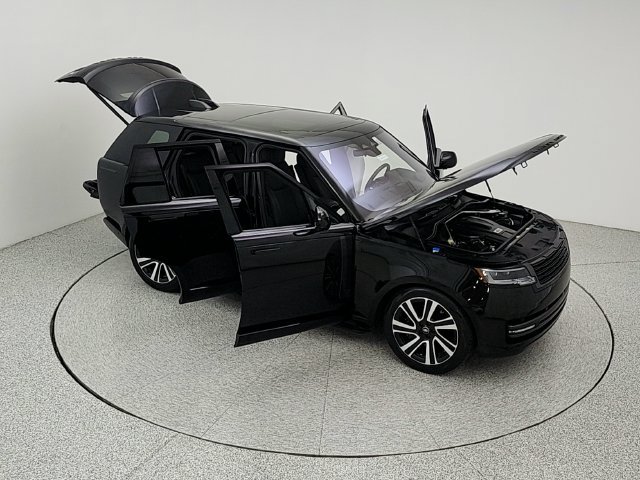 Certified 2023 Land Rover Range Rover SE AWD/4WD image 39