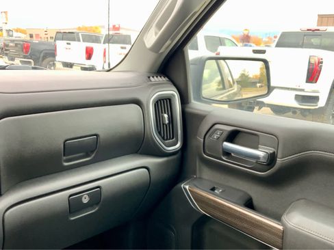 Used 2022 Chevrolet Silverado 1500 RST w/ LPO, Blackout Package image 38