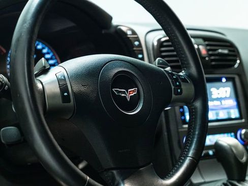 Used 2009 Chevrolet Corvette Coupe w/ Z51 Performance Package image 22