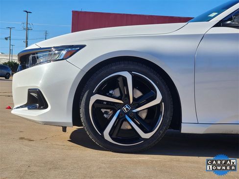 Used 2022 Honda Accord Sport image 10