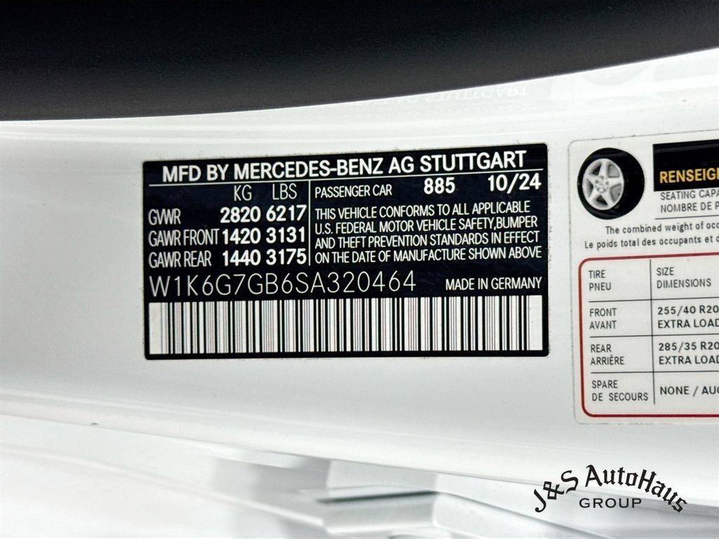 Used 2025 Mercedes-Benz S 580 4MATIC Sedan w/ AMG Line Package image 41