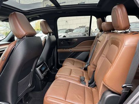 Used 2021 Lincoln Aviator Reserve w/ Equipment Group 201A AWD/4WD image 32