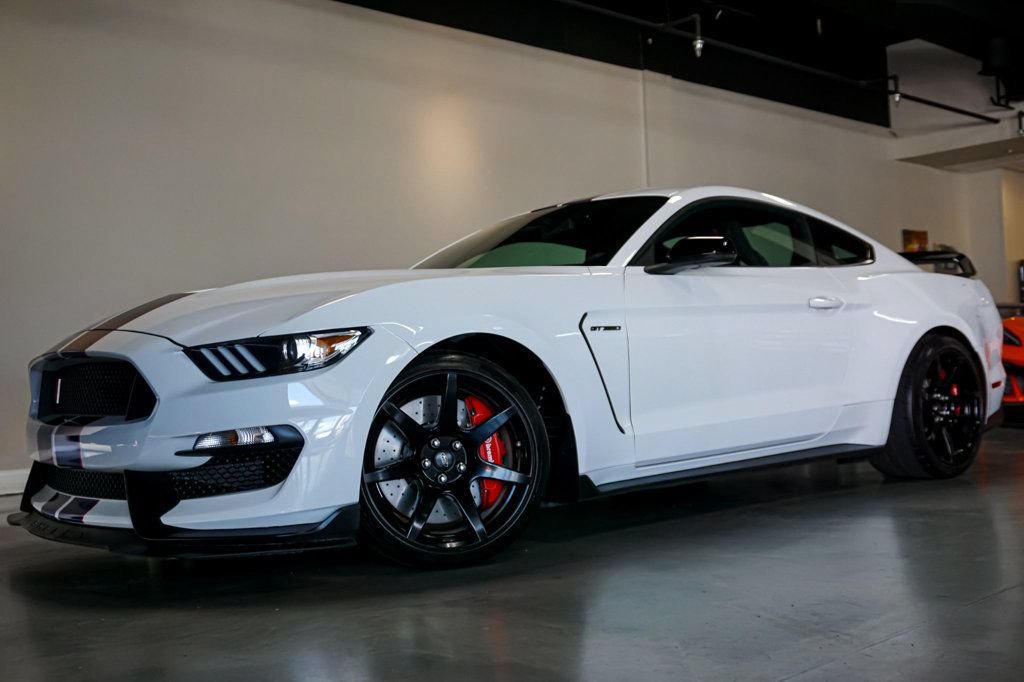 Used 2016 Ford Mustang Shelby GT350R w/ GT350R Equipment Group 920A RWD image 1