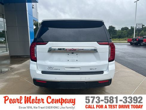 Used 2024 GMC Yukon XL SLT w/ SLT Luxury Package AWD/4WD image 5