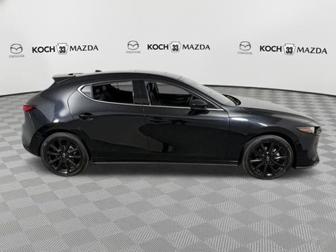 New 2026 MAZDA MAZDA3 Hatchback w/Premium Plus Pkg image 9