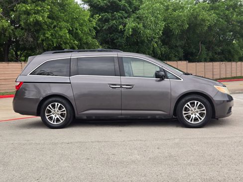 Used 2012 Honda Odyssey EX-L image 2