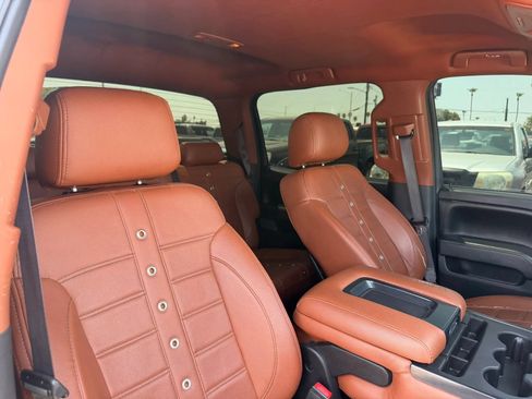 Used 2015 GMC Sierra 1500 SLE w/ SLE Value Package RWD image 32