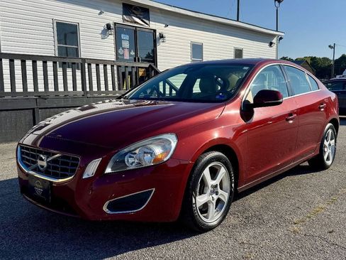 Used 2013 Volvo S60 T5 FWD image 1