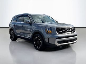Used 2024 Kia Telluride SX Prestige w/ Towing Package video 2
