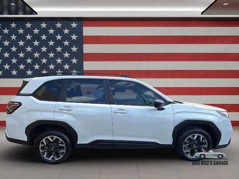 Used 2025 Subaru Forester AWD/4WD image 7