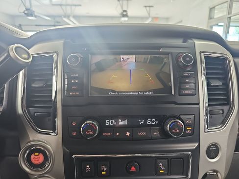 Used 2019 Nissan Titan SV w/ SV Convenience Package AWD/4WD image 27