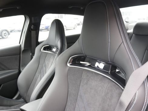 New 2025 Hyundai Elantra N image 13