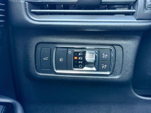 Certified 2022 Lincoln Corsair Reserve w/ Equipment Group 201A image 30