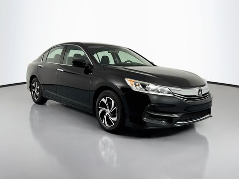 Certified 2017 Honda Accord LX image 3