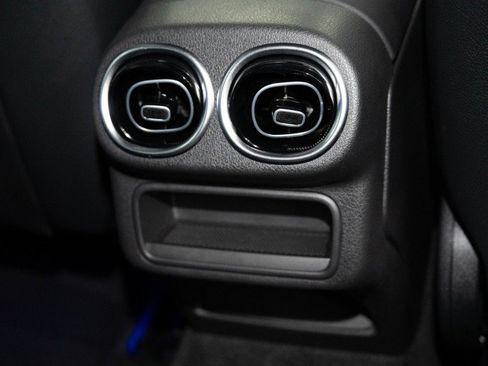 Certified 2026 Mercedes-Benz GLC 300 4MATIC image 19