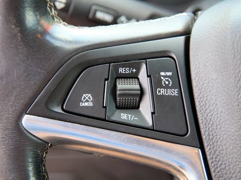 Used 2022 Buick Encore Preferred w/ Safety Package AWD/4WD image 12