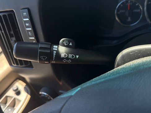 Used 2017 Chevrolet Express 2500 RWD image 22