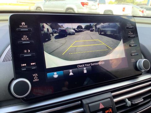 Used 2022 Honda Accord Sport image 43