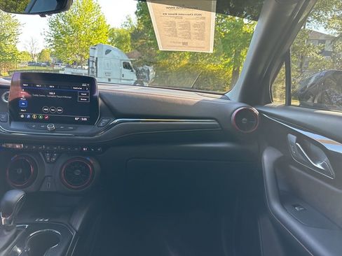 Used 2025 Chevrolet Blazer RS w/ Driver Confidence II Package image 17