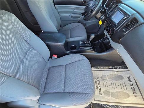 Used 2015 Toyota Tacoma 2WD Access Cab image 18