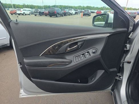 Used 2014 Buick LaCrosse Leather w/ Driver Confidence Package FWD image 10