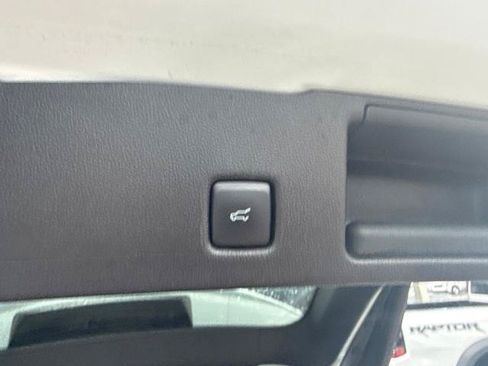 Certified 2025 Ford Escape ST-Line Select AWD/4WD image 26