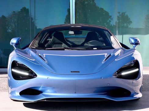 New 2026 McLaren 750S image 2