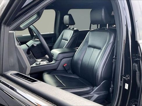 Used 2021 Ford Expedition Max XLT image 21