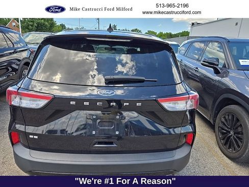 Used 2021 Ford Escape SE w/ SE Sport Appearance Package FWD image 5