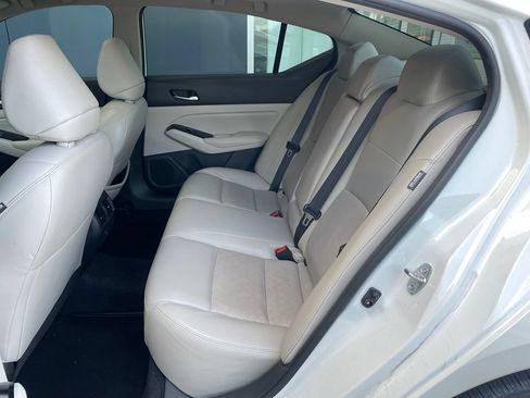 Certified 2023 Nissan Altima 2.5 SL FWD image 18