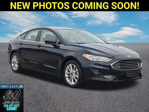 Used 2020 Ford Fusion SE FWD image 1