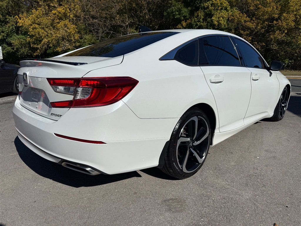 Used 2022 Honda Accord Sport image 6